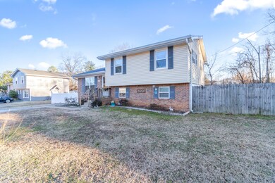 583 Pinewood Cir-32