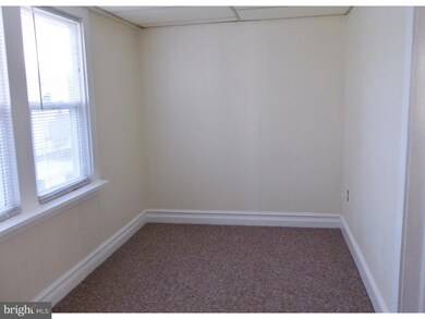 127 Saude Ave unit FRONT, Essington, PA 19029 - photo 6