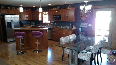 3328 SW 47th Ct, Topeka, KS 66610 - photo 7