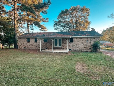 1543 Scott St NW, Cullman, AL 35055 - photo 2