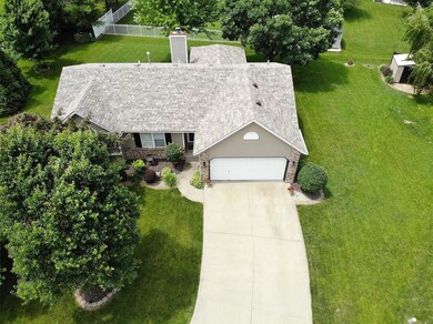 812 Woodland Dr, Maryville, IL 62062 - photo 2