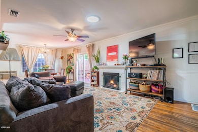 5223 Tendilla Ave, Woodland Hills, CA 91364 - photo 3