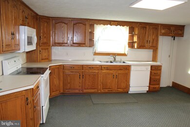 4761 Olde Scotland Rd, Chambersburg, PA 17202 - photo 7