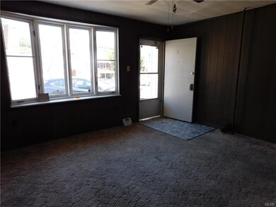 156 W Ridge St, Lansford, PA 18232 - photo 2