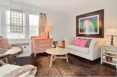 35 Hammond Pond Pkwy unit 2, Chestnut Hill, MA 02467 - photo 5