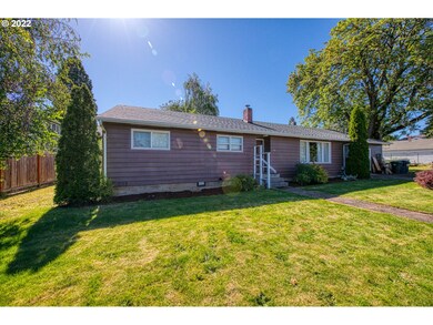 77 N 5th St, Creswell, OR 97426 - photo 4