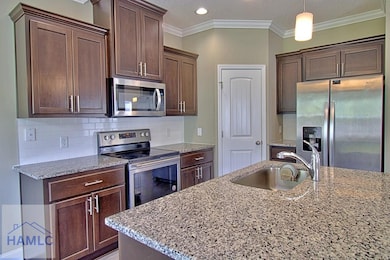 587 Fairview Cir, Hinesville, GA 31313 - photo 7