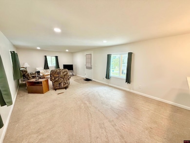 510 Maple Ave, Bull Shoals, AR 72619 - photo 6