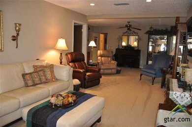 2741 2741 Amy Ln, Tyler, TX 75701 - photo 6