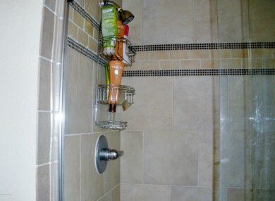 Master Bathroom (2)
