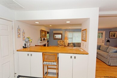 6 Aspinwall Rd, Albany, NY 12211 - photo 6