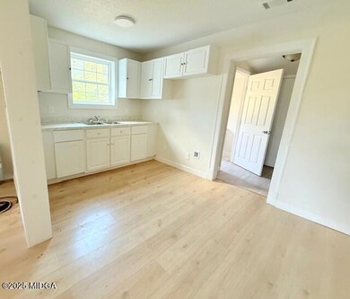 962 Troupe St, Macon, GA 31206 - photo 2