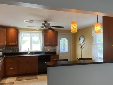 7 Sandra Rd, Peabody, MA 01960 - photo 5