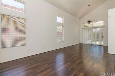 31005 Dulce Ct, Temecula, CA 92592 - photo 3