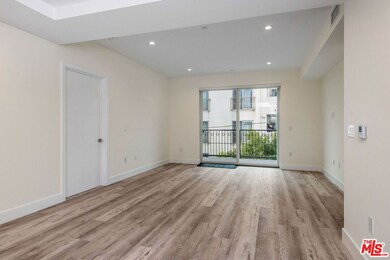 1237 S Holt Ave unit 204, Los Angeles, CA 90035 - photo 7
