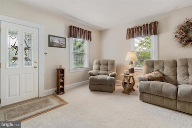 9126 Snyder Ln, Perry Hall, MD 21128 - photo 3