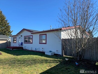 1502 Yelm Ave W, Yelm, WA 98597 - photo 2