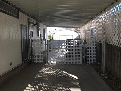 4568 W Rosamond Blvd unit 5, Rosamond, CA 93560 - photo 4