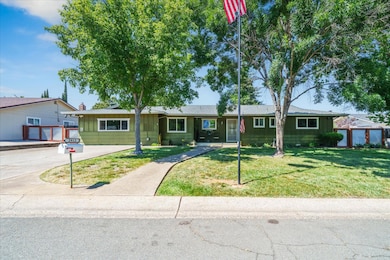 2912 Squire Ave, Redding, CA 96002 - photo 2