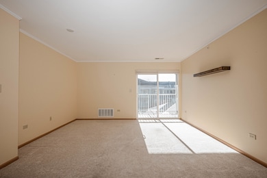 The Greens of Elgin unit 320, Elgin, IL 60123 - photo 3