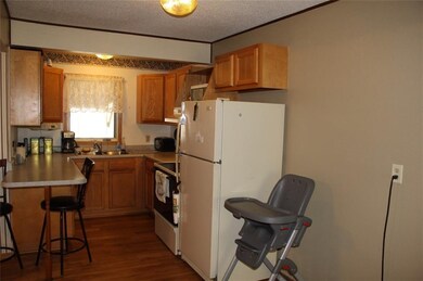 610 E 26th St S, Newton, IA 50208 - photo 7