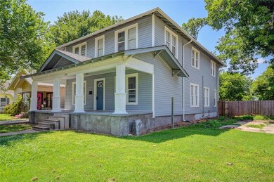215 W Symmes Street, Norman,  Front View
