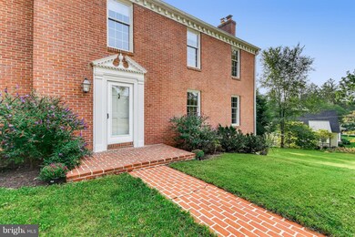 7835 Ellenham Rd, Towson, MD 21204 - photo 2