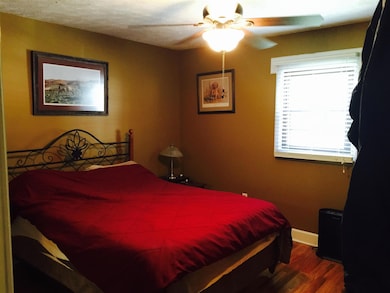 428 S Ramsey St, Manchester, TN 37355 - photo 6