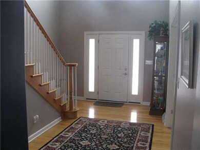 Entry/Foyer.