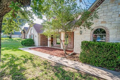 4703 Stoney Creek Ct, Granbury, TX 76049 - photo 5