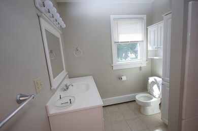 135 Cottage St unit 2, Franklin, MA 02038 - photo 5