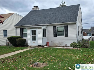 127 E Lynnwood St, Allentown, PA 18103 - photo 4