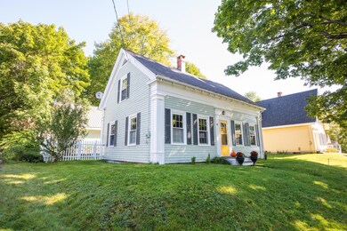 17 Franklin St, Bucksport, ME 04416 - photo 2