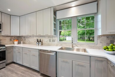 300 Michael Blvd, Hurst, TX 76053 - photo 7