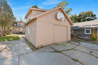 1126 Logan Ave, Sheboygan, WI 53083 - photo 2