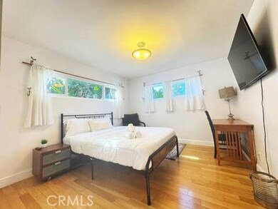 16816 Halper St, Encino, CA 91436 - photo 4