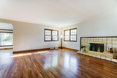 2043 Edgemont Rd.
