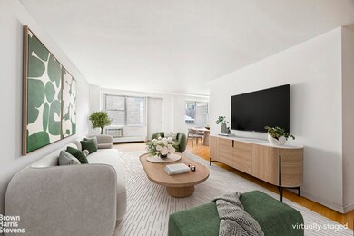 Lincoln Guild Apartments unit 19GW, New York, NY 10023 - photo 2