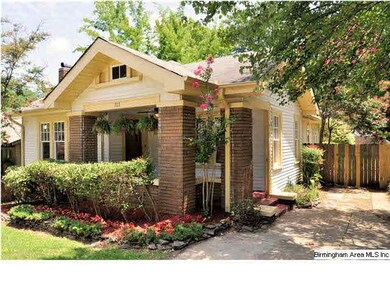 Curb appeal that's apparent from the sidewalk!