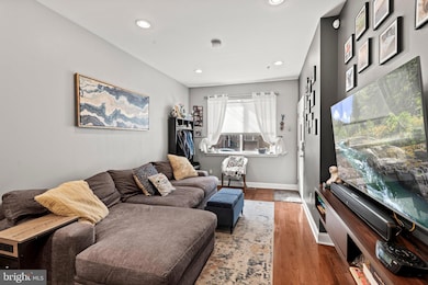 2115 Carpenter St unit 1, Philadelphia, PA 19146 - photo 5