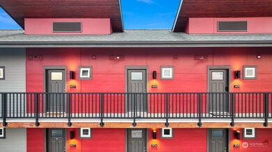 Salmonberry complex unit B406, Lynden, WA 98264 - photo 2