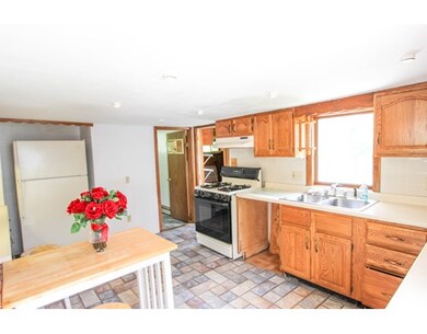 42 Lawrence St, Milford, MA 01757 - photo 5