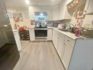 241 Elm St, Biddeford, ME 04005 - photo 2