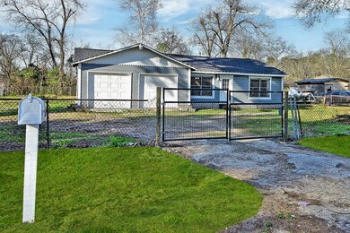 5821 Sam Houston St, Houston, TX 77016 - photo 3