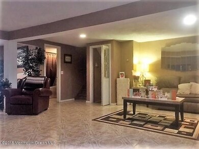 27 Neptune Place, Colonia, NJ 07067 - photo 5