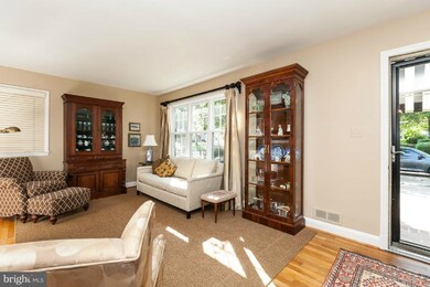 427 Range Rd, Towson, MD 21204 - photo 2