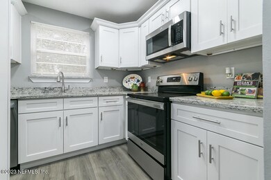 4558 Morley Ln, Jacksonville, FL 32210 - photo 5