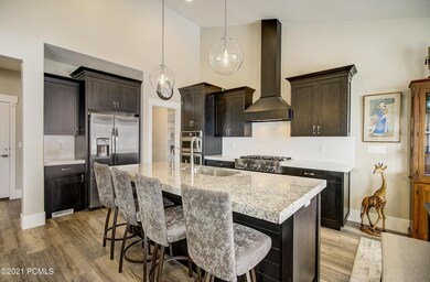 15-N Shoreline Ct-015