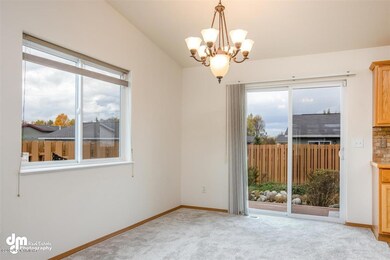 Dining Area w/Slider Door