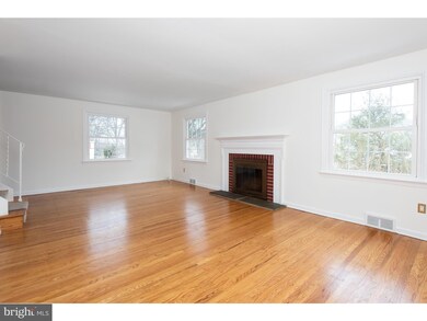 112 Powderhorn Dr, Phoenixville, PA 19460 - photo 6